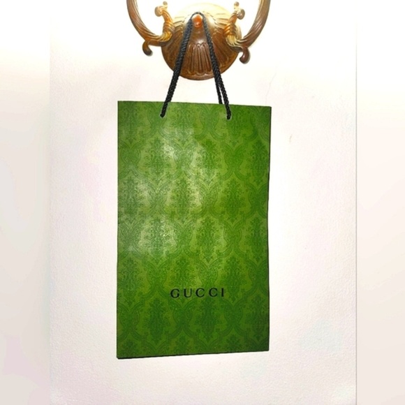 Gucci Green Closet Accessory - Picture 1 of 5